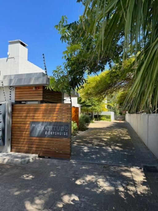 Luxury Townhouse In Stellenbosch Central Εξωτερικό φωτογραφία